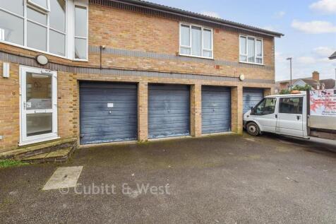 Driveway/Parking