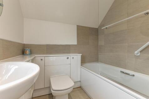 2 Waverley Gardens Darnick 24.JPG