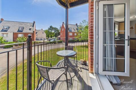 CAM01995G0-PR0329-STILL010