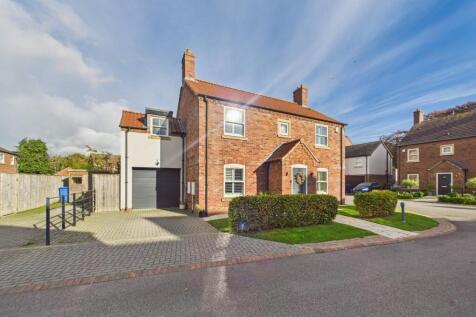 4 Bedroom Detached House - For Sale