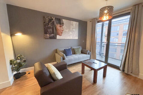This lovely one bedroom apartment, with a full length balcony is located on the 5th floor in The Arcadian set in the heart of Chinese Quarter.The accommodation in brief comprises reception hall, open-