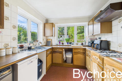 CAM05454G0-PR0057-STILL006