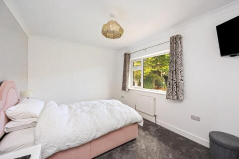 Ring Road, 5-011.JPG