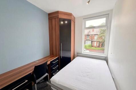 1 Bedroom House in M7 2HR