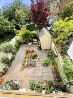 Garden 2-20690476.jpg