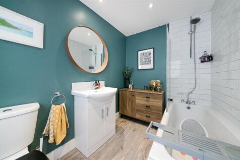 SUTTON COMMON ROAD,238-6.jpg