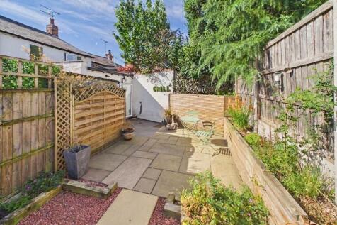 Garden to rear