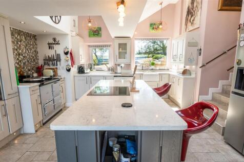 Interior - Ty Mawr, Llanddona-9.jpg