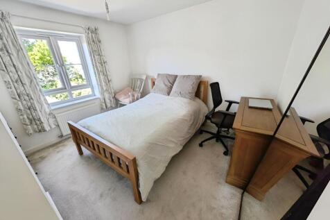 e0ae70fe-bed 202.jpg