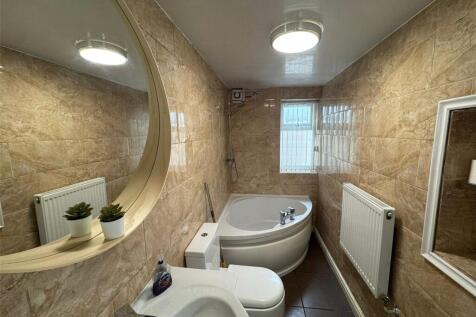 3 bed, 1 bath Terraced in Birmingham - Photo 12