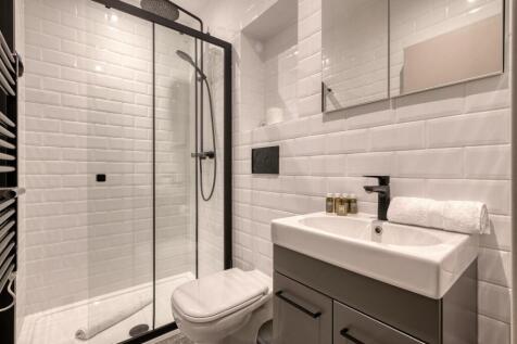 AHM - F31, 376A Clapham Rd, SW9-1.jpg