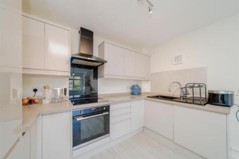 Kitchen/Lounge/Dining Area