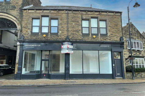 Retail Property (high street) to rent in ilkley