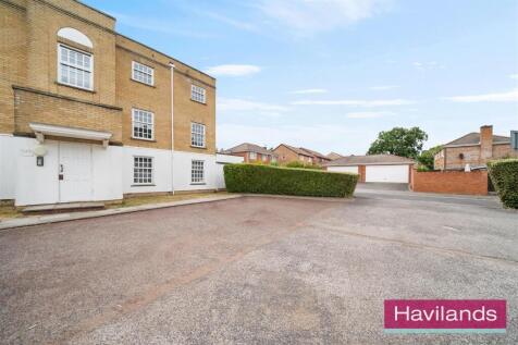 Leigh Hunt Drive-1.jpg