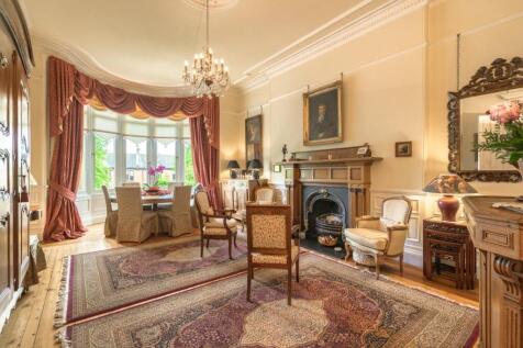6 bed, 4 bath Town House in Glasgow - Photo 3