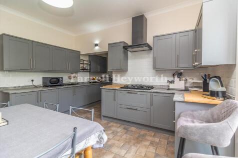 Kitchen Diner image