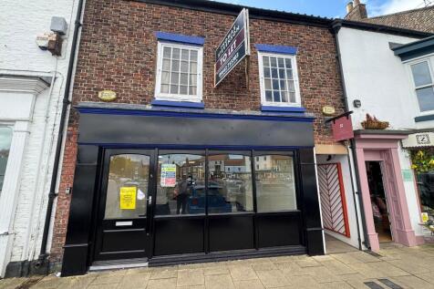 Retail Property (high street) to rent in stokesley
