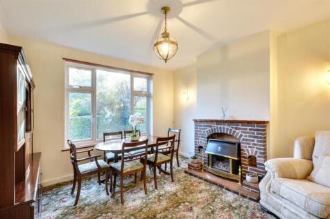 Dining Room_4.jpeg