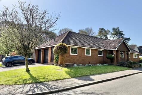 4 bed detached bungalow