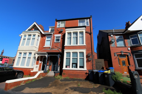 1 Bedroom Flat in FY1 4JH