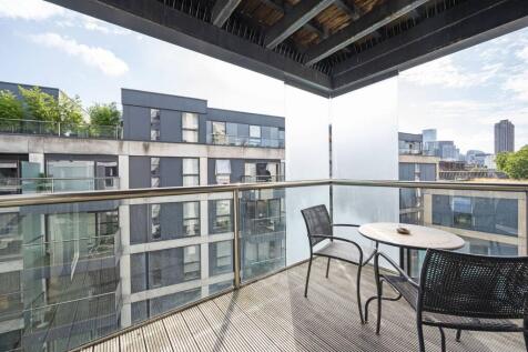 2 bed, 2 bath Flat in oxford - Photo 11