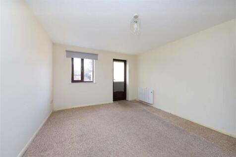 Living/Dining Area