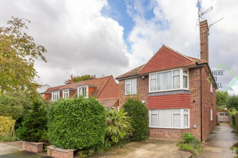 28 Petworth Road, N12 9HH-26