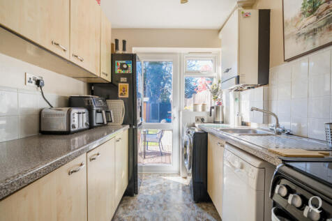 c5464919-962d-4ee...