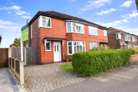 3 bed semi-detached house