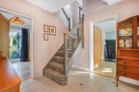 6 Bugbrooke Road, Gayton