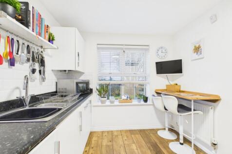 EweMove Spalding - Frome Walk - Kitchen