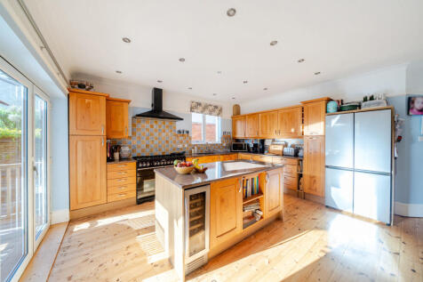 1361268-24-68e3b5...