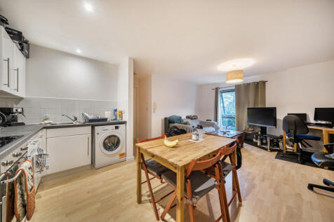 1384712-21-692860...