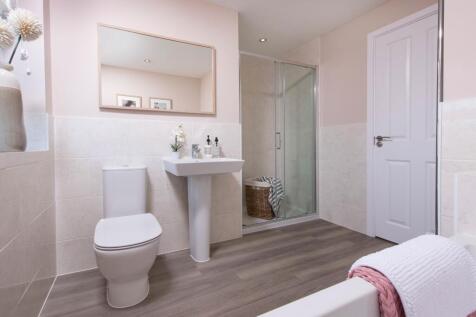 View of the family bathroom in the 5 bedroom Lichfield
