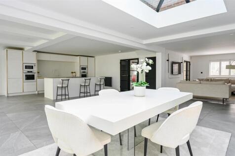 2 THE RUSSETTS - TN377FA (18).jpg