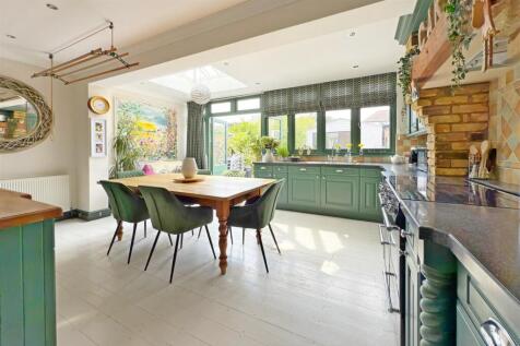 Kitchen/Family Room
