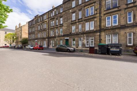 Traditional, third floor, one bedroom, tenement flat in the popular Abbeyhill area of Edinburgh. The property benefits from gas central heating, double glazing and a modern interior.