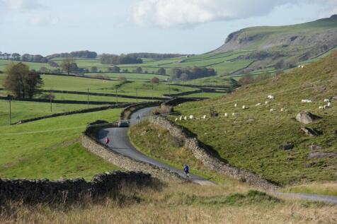 road-by-dry-rigg-quarry-1.jpg