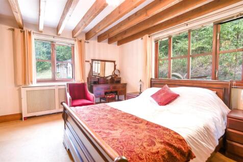 Master, ground floor bedroom