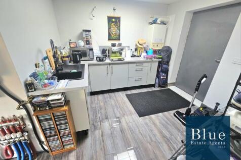 Outbuilding - Utility Area 