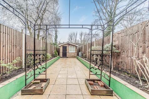 D_D__Basement_Flat__50_Woodstock_Road-10.JPG