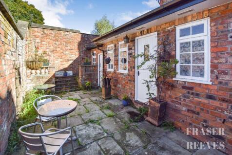 Private Courtyard Gardens