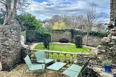 Rear Garden.jpg