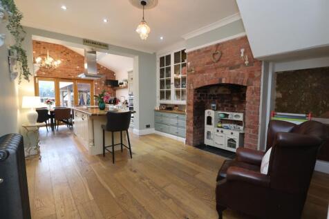 Kitchen/Family Room