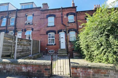 TWO BEDROOM TERRACED HOUSE | BEXLEY TERRACE, HAREHILLS, LEEDS, LS8 5NX