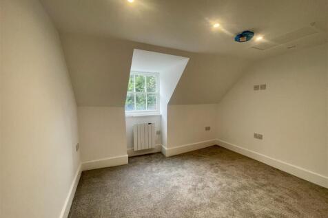 BEDROOM 2 - 1.jpg