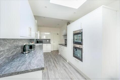 5 Bedroom Terraced in PO5 1SG