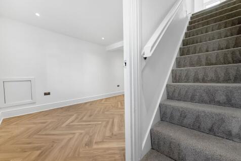 Hall/Stairs