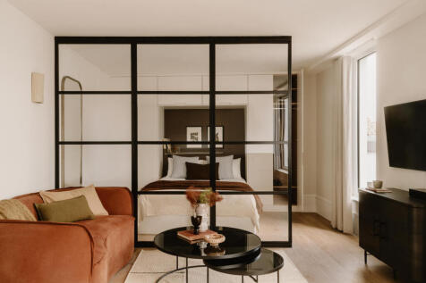 Adam Firman_Leufroy_Fulham Road_Apartment 7+8_High