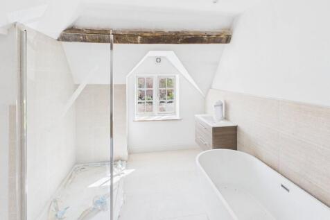 Master Bedroom En-suite